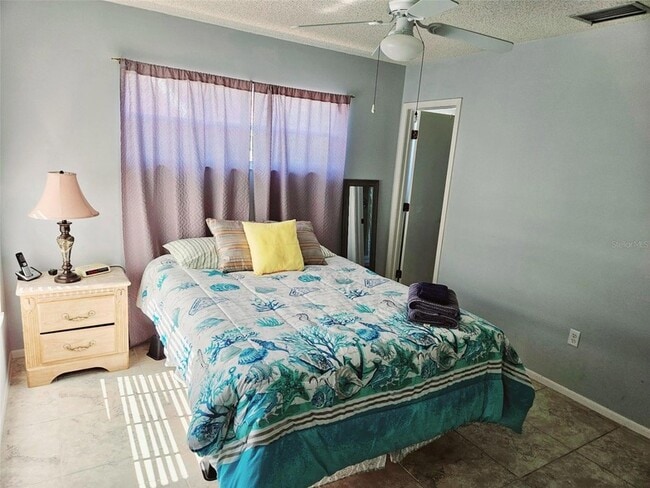 Photo - 4107 41st St W