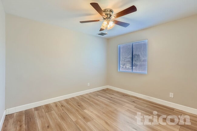 Photo - 2613 N 89th Dr