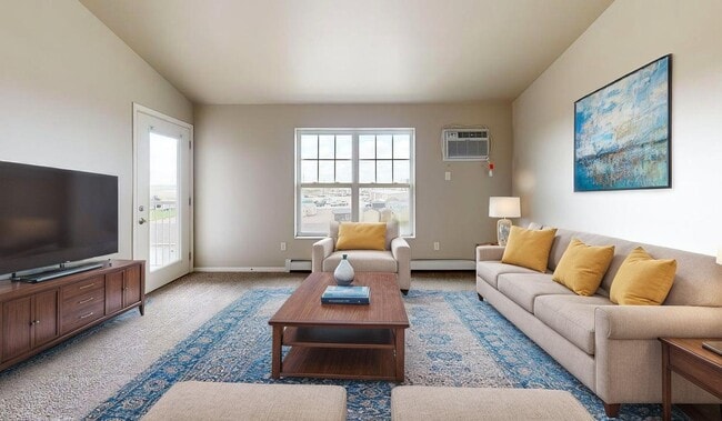 Photo - Custer Crossing & Ravenwood Apartments