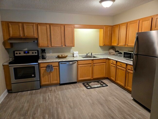 Photo - 3 Autumn Leaf Dr Unidad 14