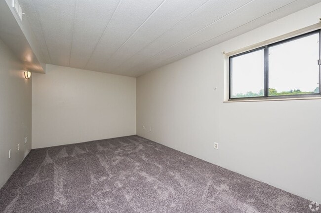 Photo - Place Seville Apartments