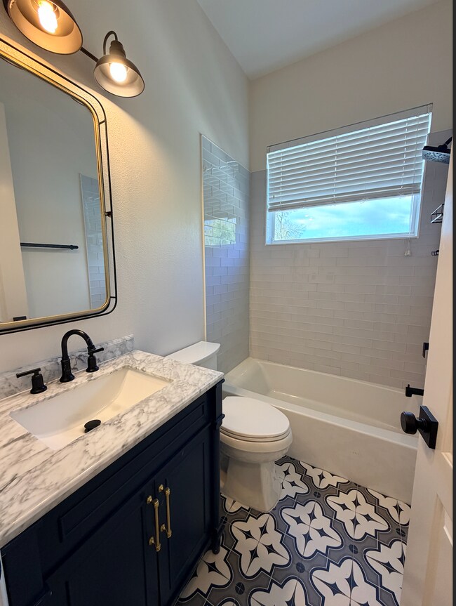 Photo - 3006 W Heiter St