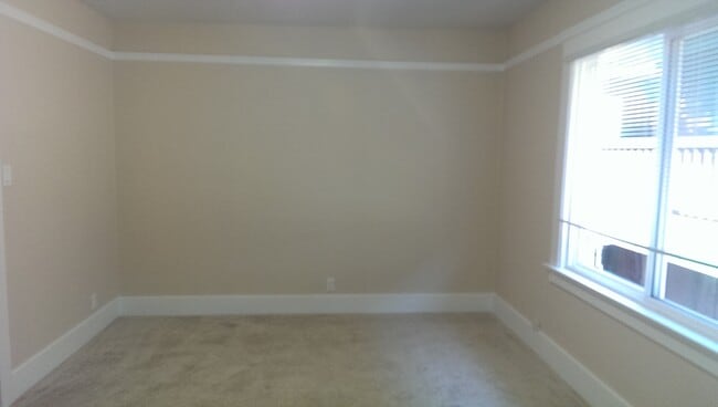 Photo - 915 Grand Ave