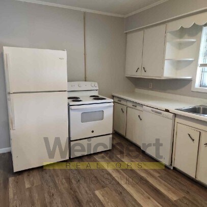 Photo - 104 S 13th Ave