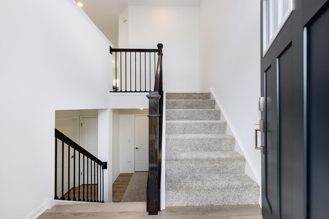 Photo - 1703 Neubauer Cir