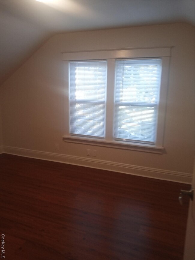 Photo - 362 Charles St