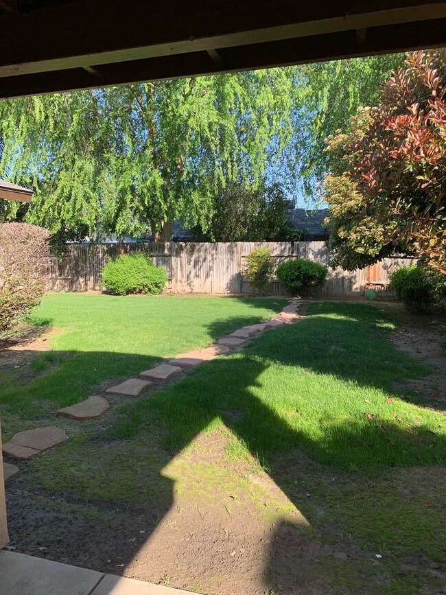 Photo - Campus Park Home