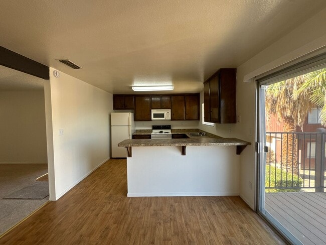Photo - 4508 Maybrook Ave Unidad 4508 Maybrook Ave #D