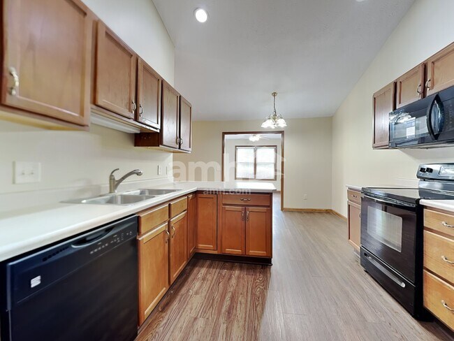 Photo - 517 Stone Path Ct