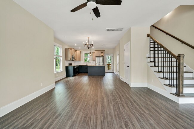 Photo - 499 Hungry Hollow Rd SE