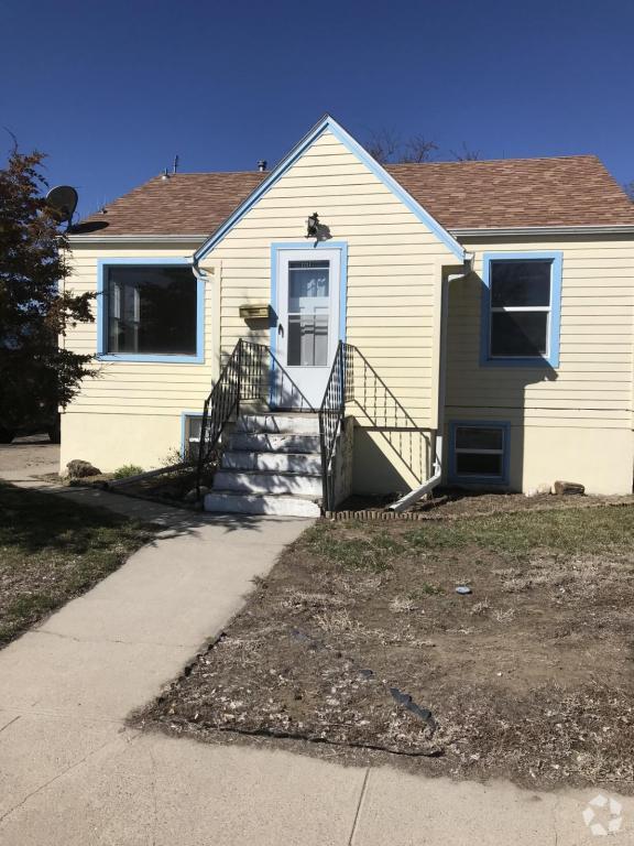 Building Photo - 2134 E D St Rental