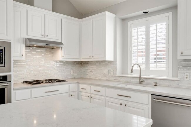 Photo - 2916 Alsatia Dr