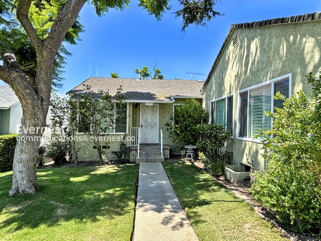 Building Photo - 10771 Galvin St Rental