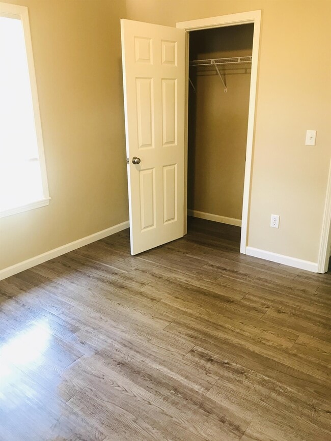 Photo - 1515 N Western Ave