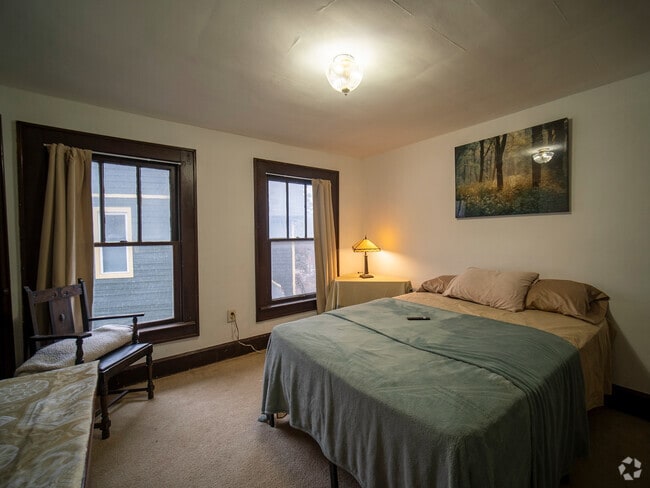 Building Photo - 1805 Commerce Ave Rental