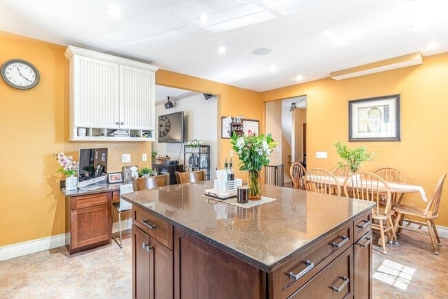 Photo - 39 Melvin St Unit 1