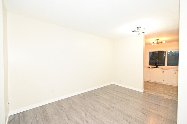 Photo - 2131 Upland St