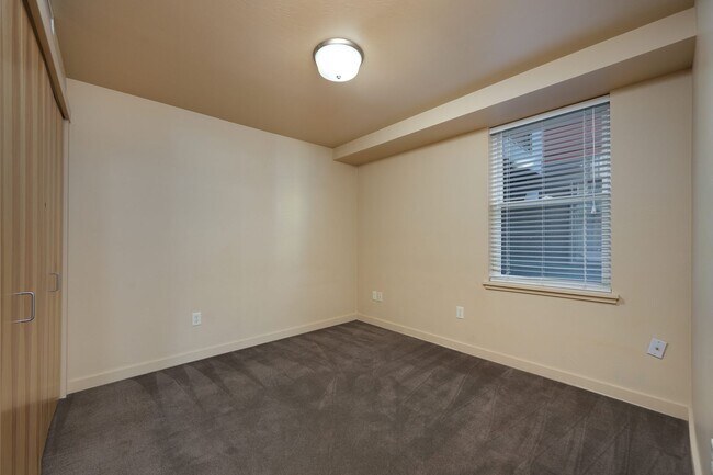 228 S Cottonwood, Unit #110