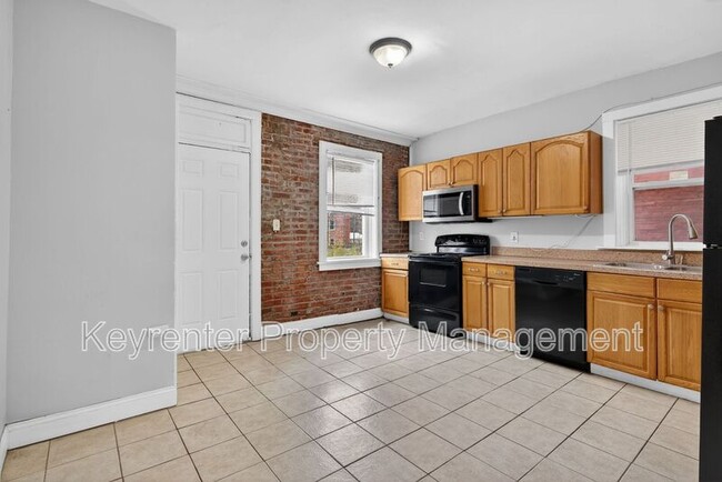 Photo - 3166 California Ave