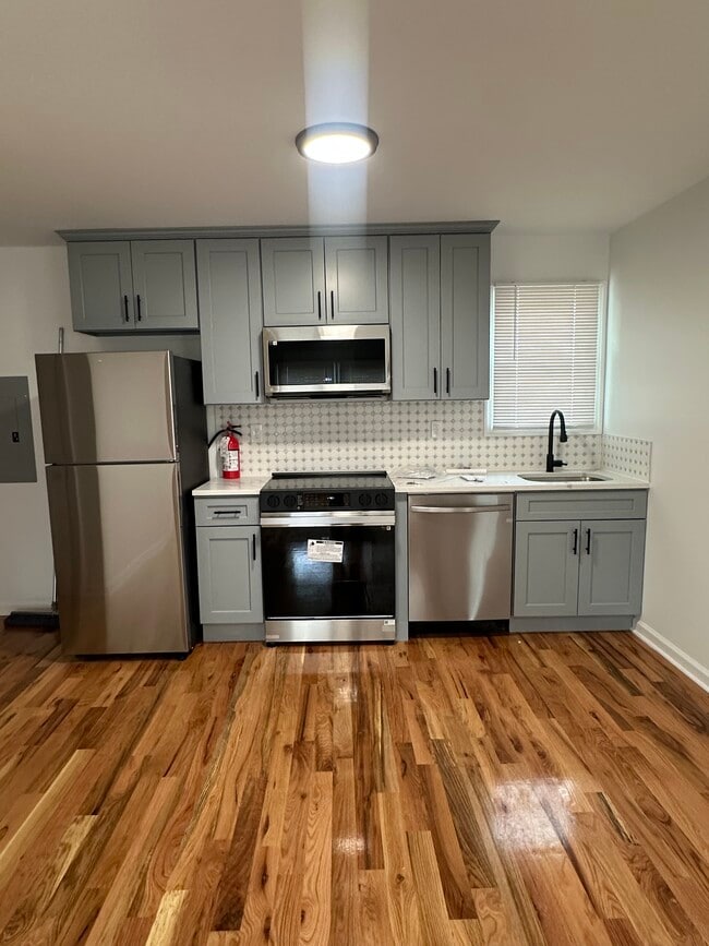 Photo - 15 Church St