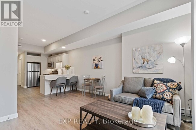 Photo - 31 Eric Devlin Ln