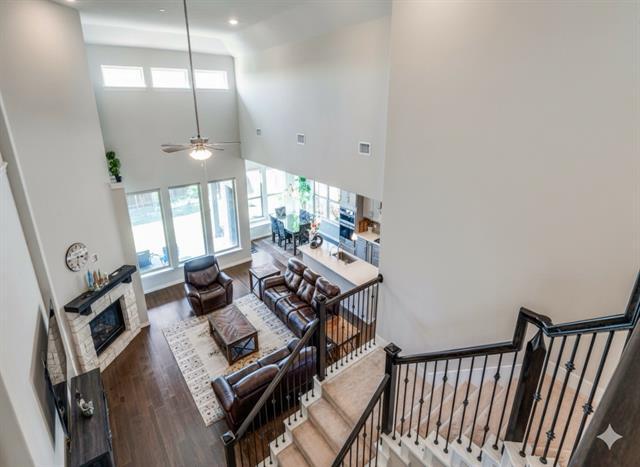 Photo - 2112 Creekbluff Ct