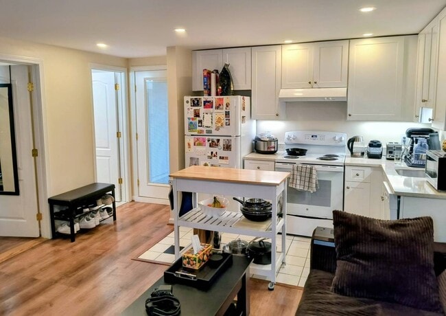 Photo - 15 Lopez St Unit A1