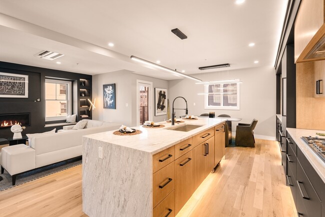 Photo - 71 Greenough St Unit 2
