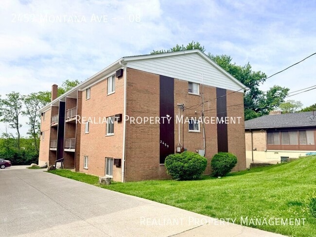 Building Photo - 2459 Montana Ave Unit 08