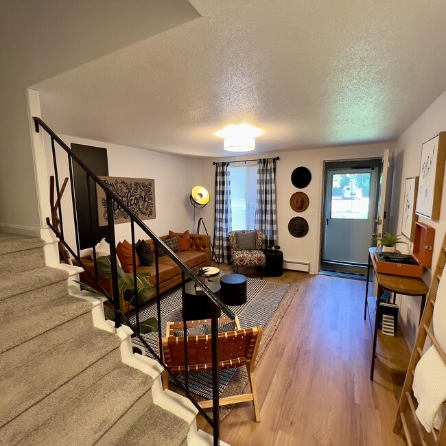 Experience comfort and style in this beautifully designed living space. - The Den Cedar Ridge (student)