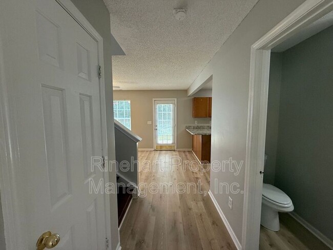 Photo - 1770 Baylor Dr