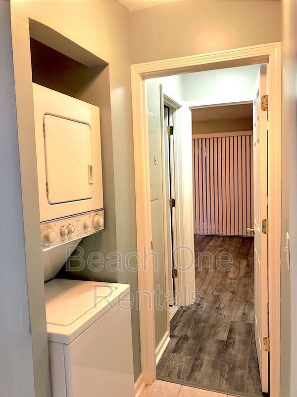 Photo - 416 Cambridge Cir Unidad H3