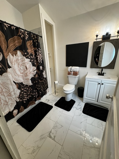 Photo - 3223 St Claude St