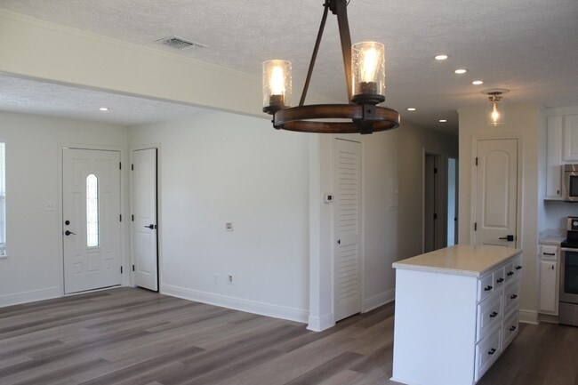 Photo - 1809 Georgia Ct