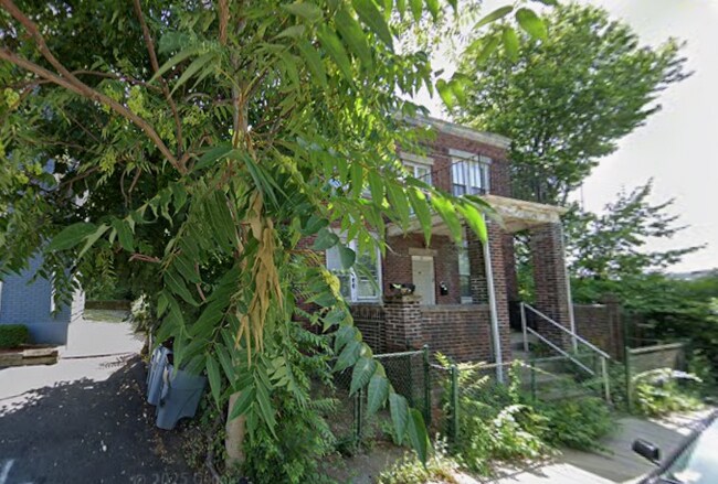 16 Copenger St