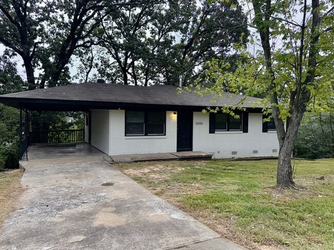 Building Photo - 5202 Nelbrook Dr