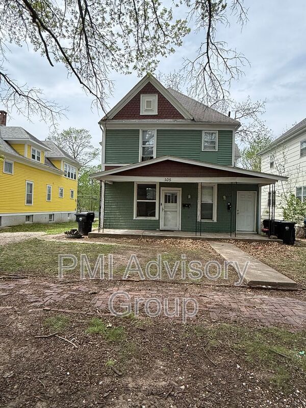 Photo - 105 SW Buchanan St