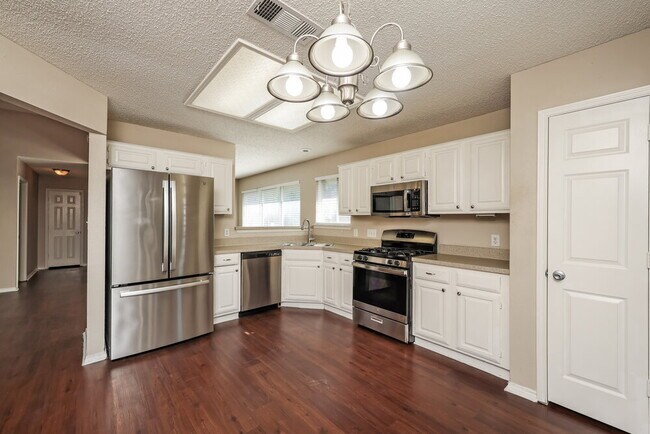 Photo - 1509 Finley St