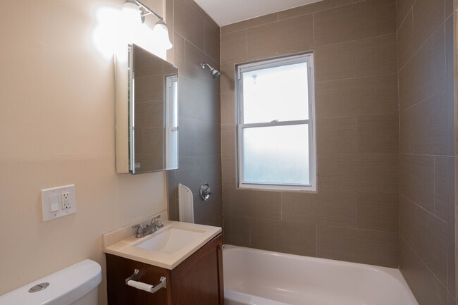 2971 Washington St Unit 1