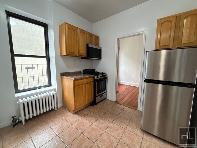 Photo - YORK AVENUE Unit 5E