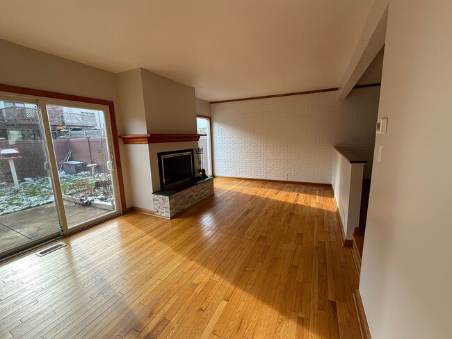 Photo - Gibsonia 2 bedroom townhome