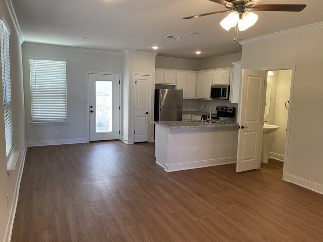 Photo - 10310 Candlewood Wy Unit 101