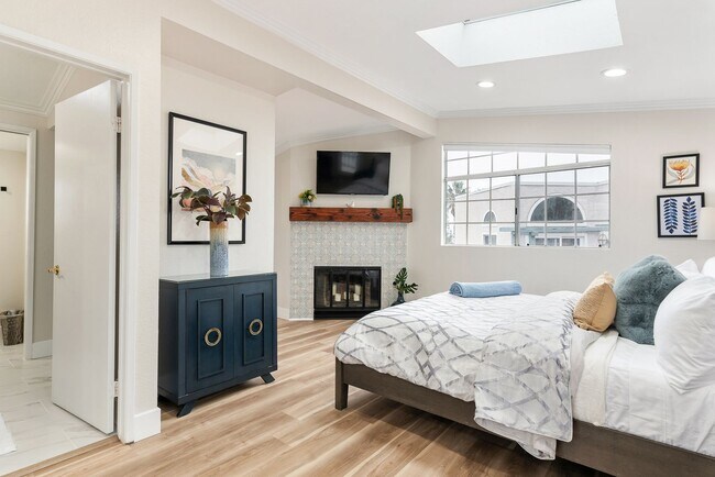 Photo - Furnished 3BR PB Gem – Walk to Beach & Bay