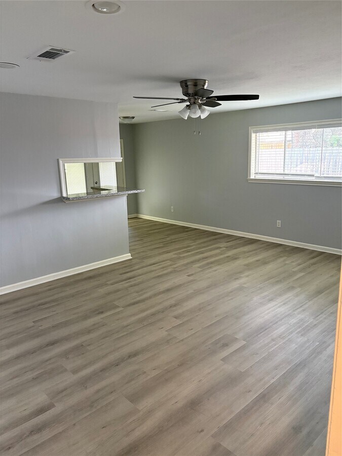 Photo - 1402 Bellaire Blvd