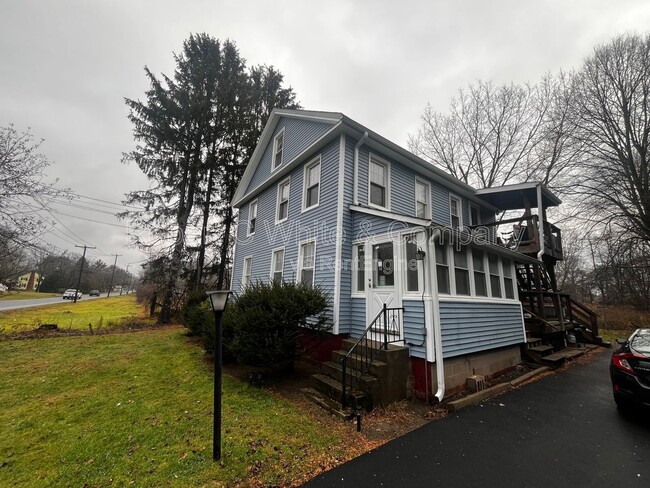 Photo - 98 N Grand St