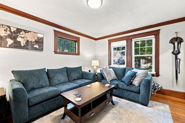 Photo - 99 Thorndike St