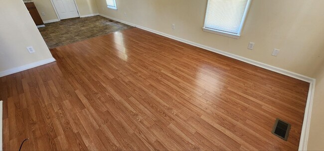 Photo - 138 Grange Dr