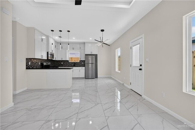 Photo - 19 S Woodland Dr Unit 2