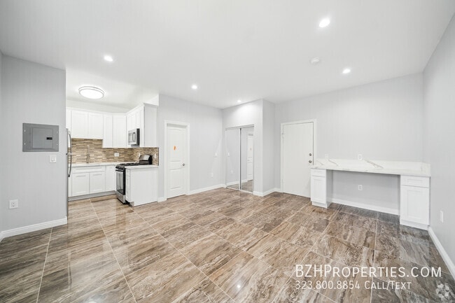 Building Photo - 1267 1/2 Vin Scully Ave-3 Unit 3 Rental