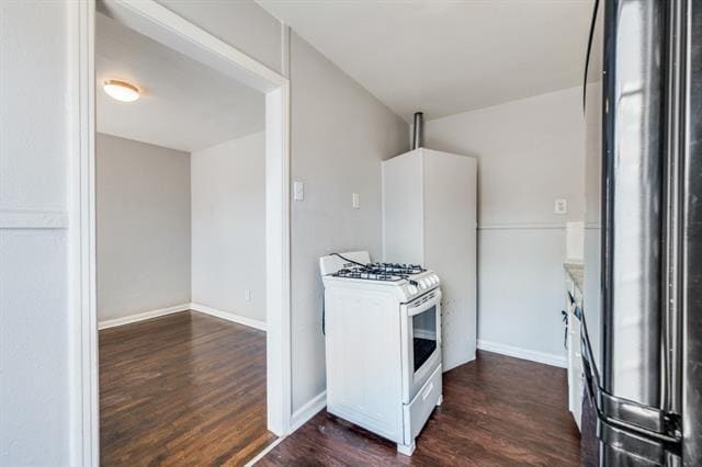 Photo - 2725 Toronto St